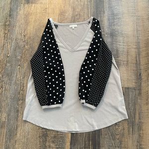 Contrasting polka dot sleeved top